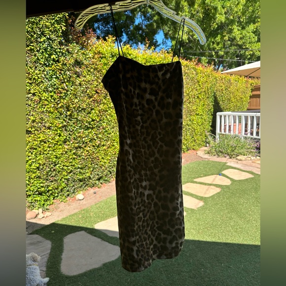 Leopard Bodycon Dress - Picture 4 of 4